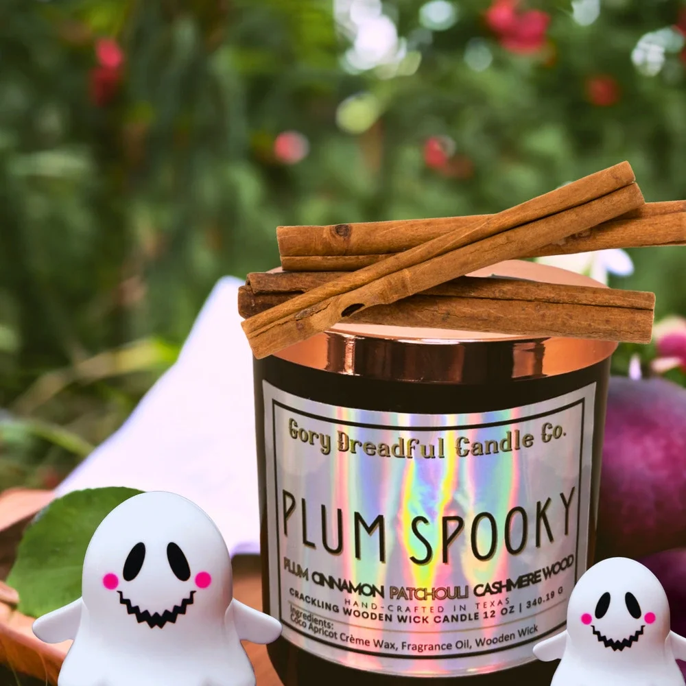 Plum Spooky Crackling Wood Wick Candle: Plum Cinnamon Patchouli Cashmere Wood
